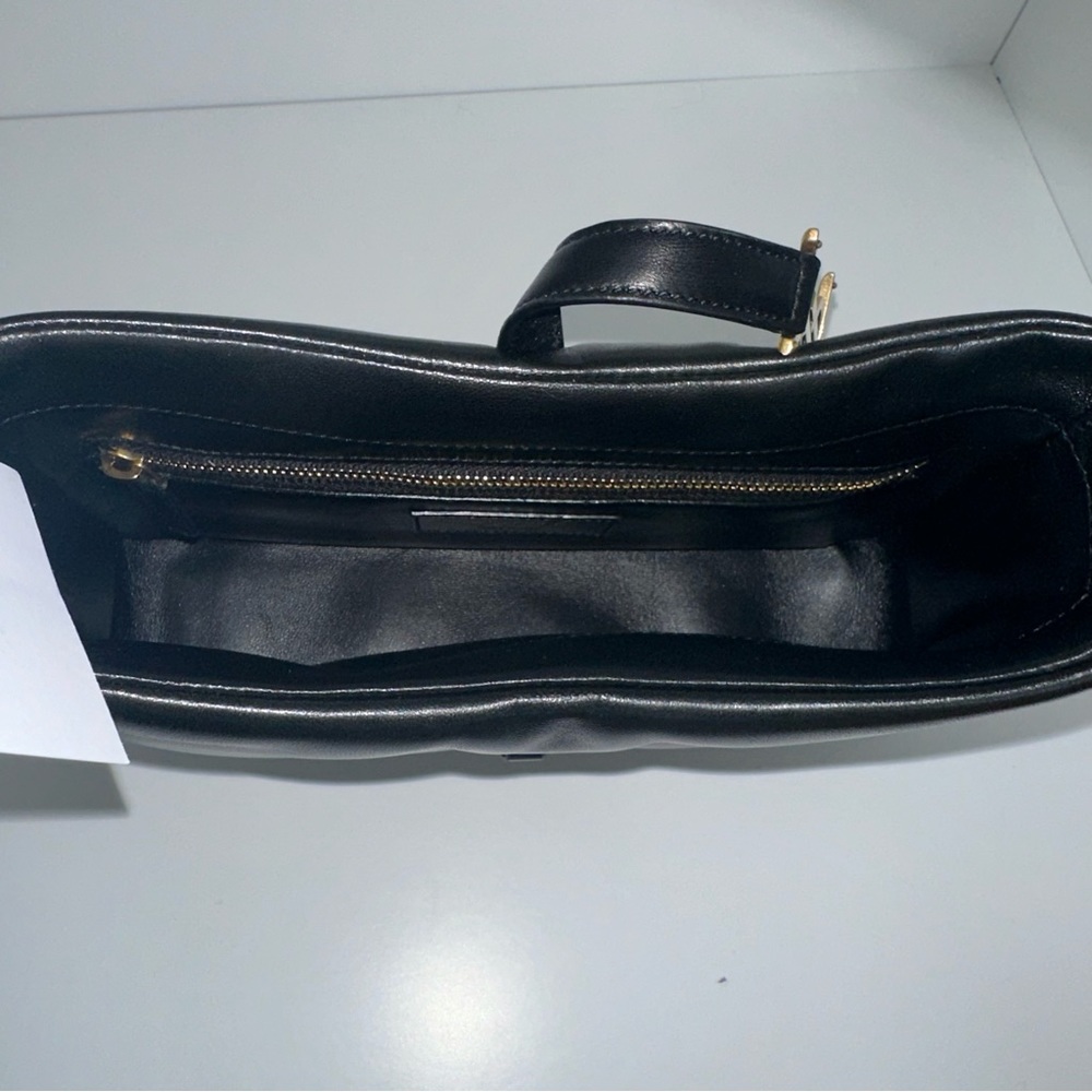 Saint Laurent Le 5 à 7 padded leather shoulder bag in Black - Picture 5 of 9